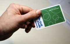 Ett komplett system för att förenkla proceduren med att hämta ut golfbollar vid golfbollsautomaten.
